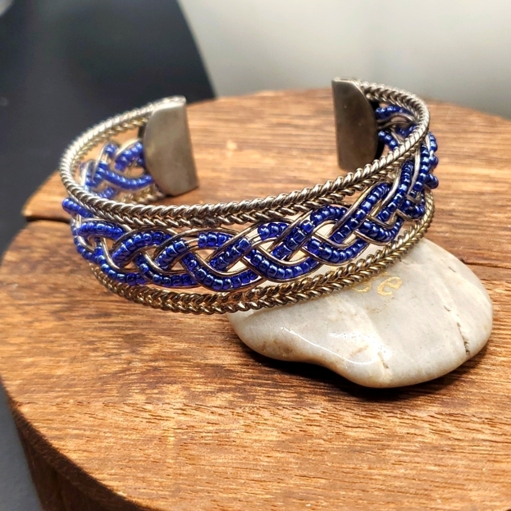 B2914 sterling‎ Indian wedding attire cuff bracelet sapphire seed bead detailing